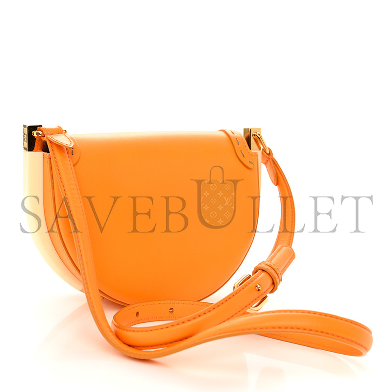 F**di leather moonlight shoulder bag 8bt346abvlf1dzh (19*14*8cm)